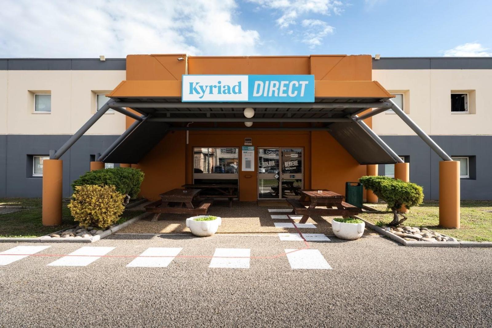 Kyriad Direct Brignoles - Provence Verte Bagian luar foto